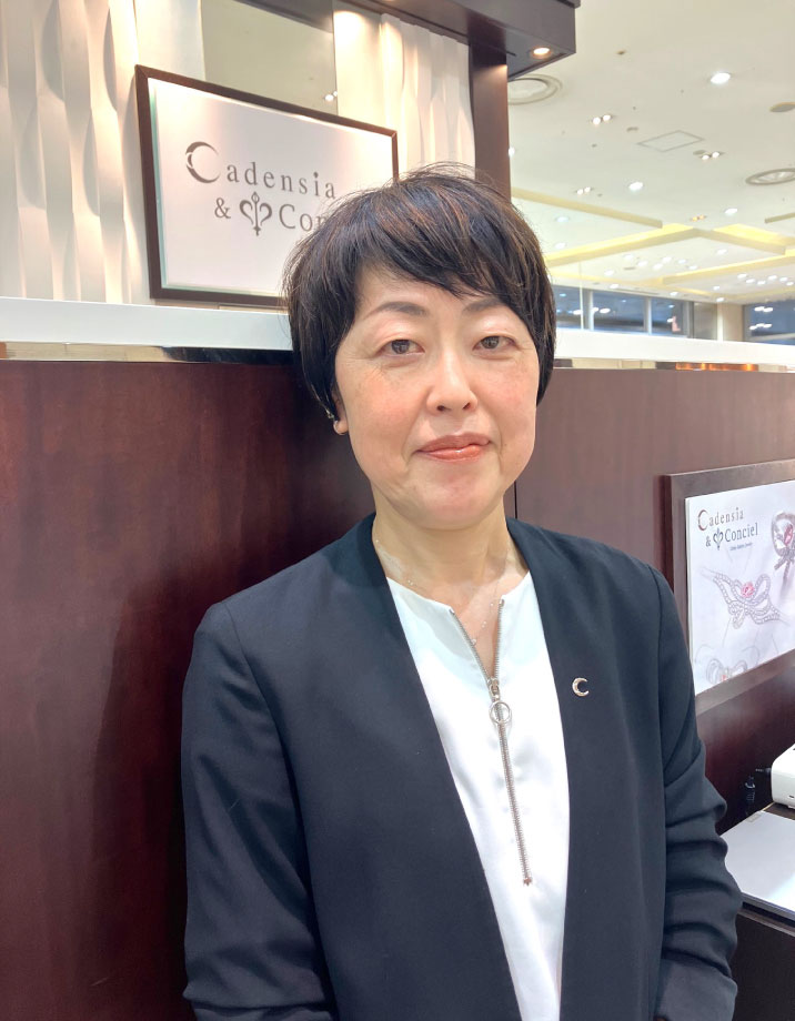 ジェイアール名古屋タカシマヤ店
店長