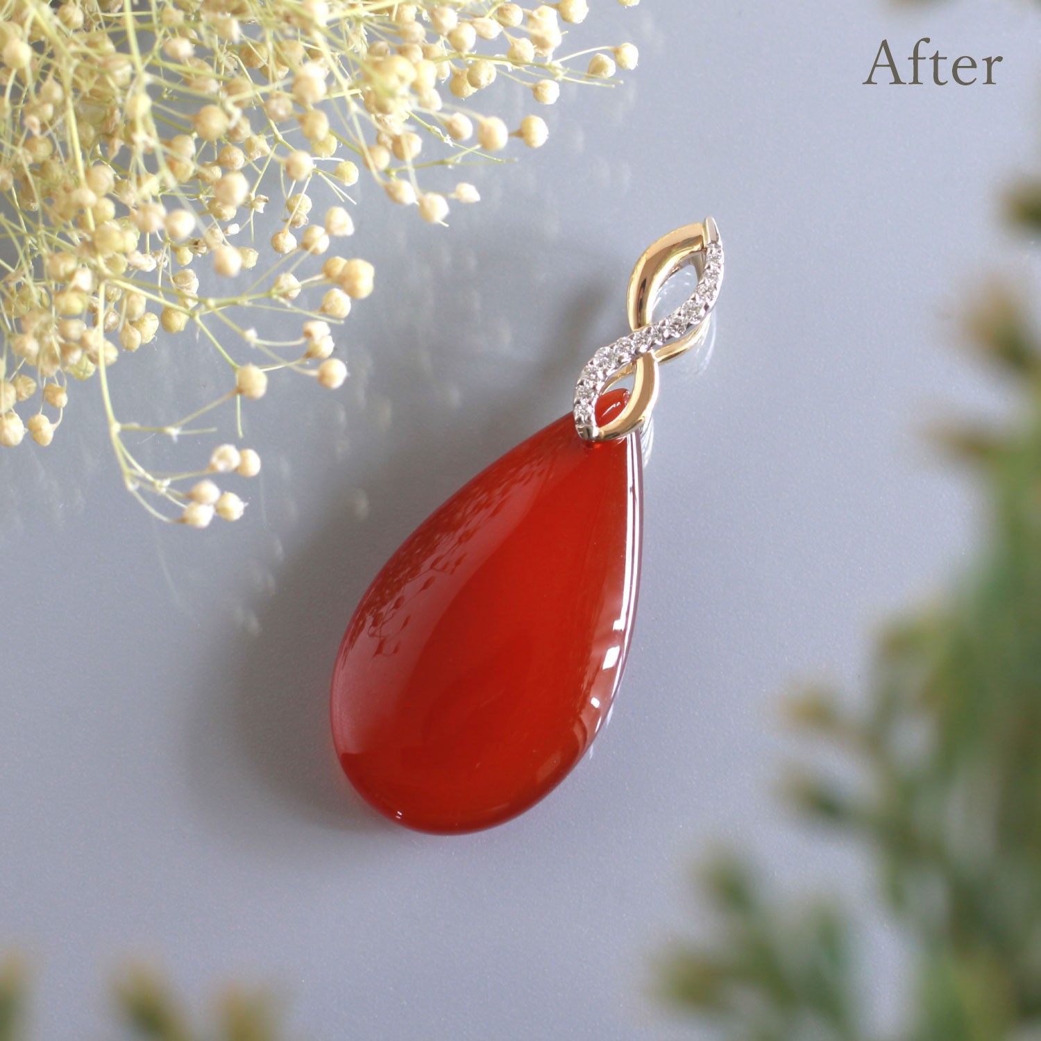 赤いめのうのペンダントトップ