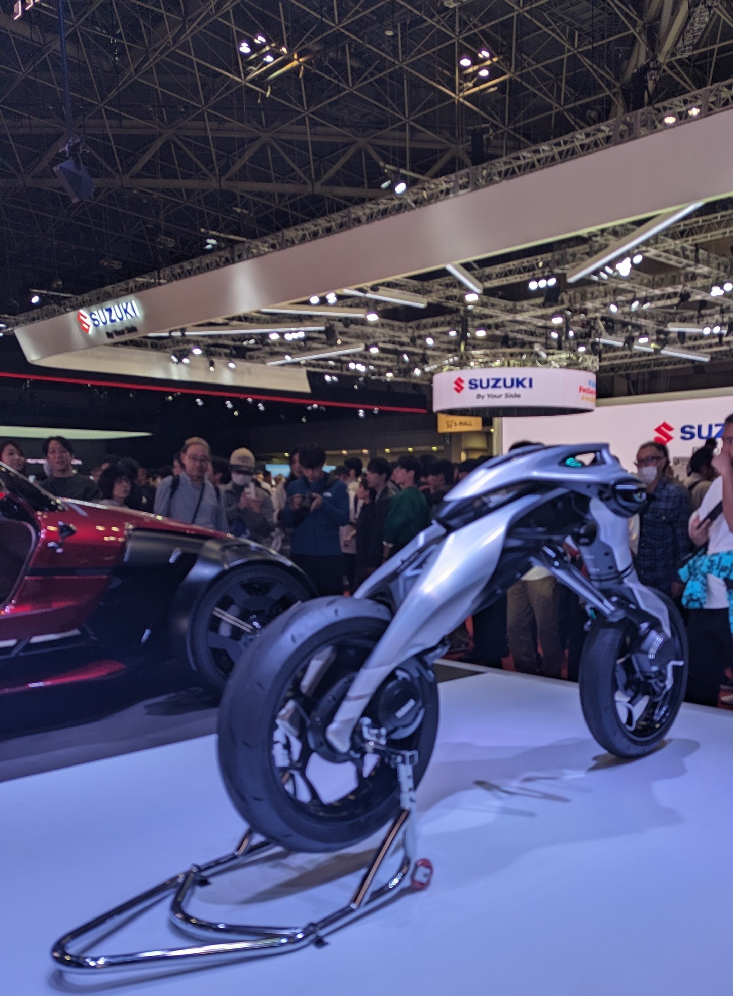 ジャパンモビリティーショー　YAMAHAのAI技術で自ら成長する2輪モビリティ