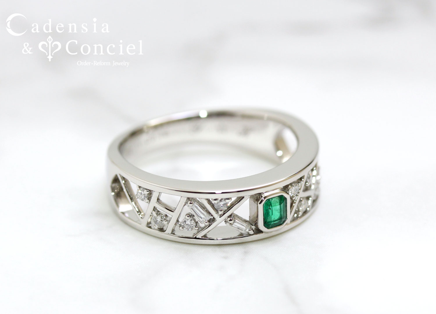 完成画像　エメラルドリング