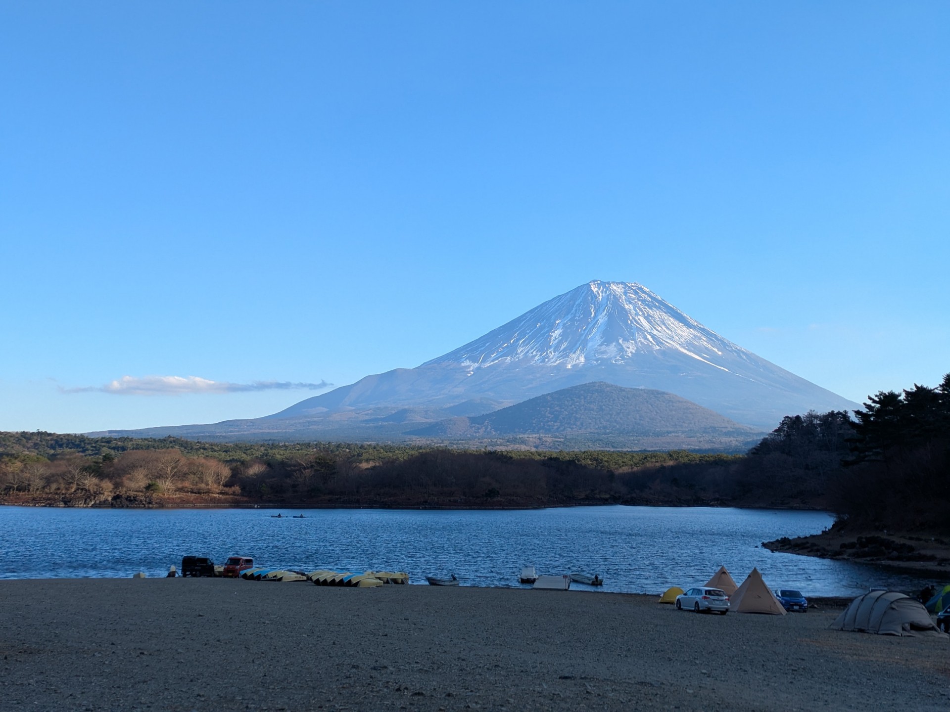 河口湖から望む富士山